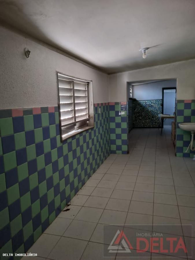 Prédio Inteiro à venda com 3 quartos, 3000m² - Foto 9