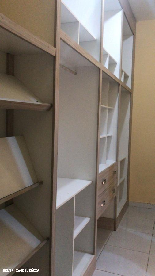 Casa para alugar com 1 quarto, 400m² - Foto 2