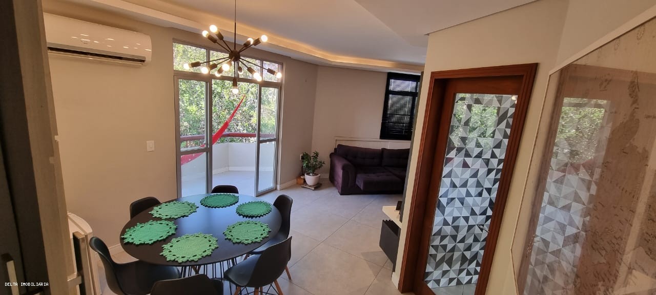 Apartamento à venda com 3 quartos, 115m² - Foto 1
