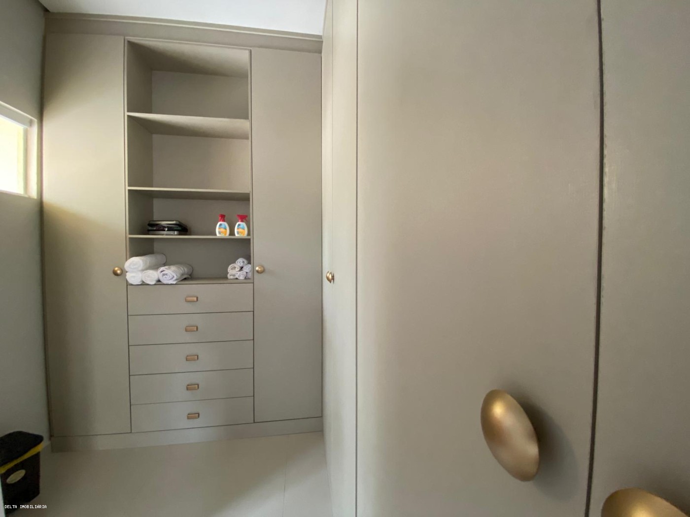 Casa à venda com 4 quartos, 248m² - Foto 8