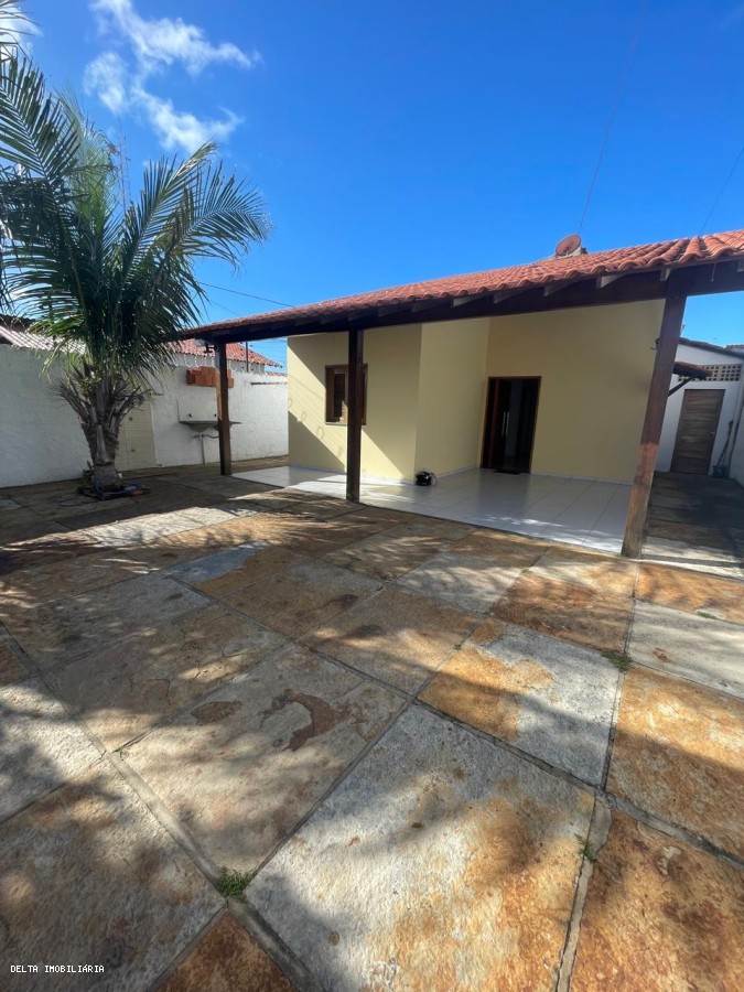 Casa para alugar com 3 quartos, 250m² - Foto 1
