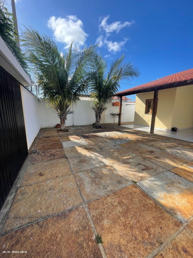 Casa para alugar com 3 quartos, 250m² - Foto 2