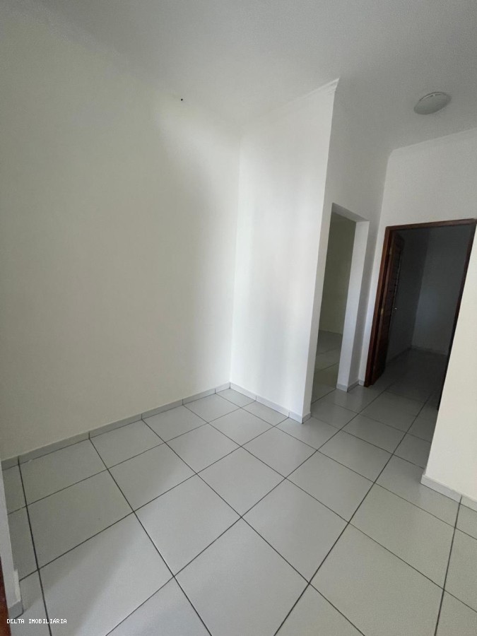 Casa para alugar com 3 quartos, 250m² - Foto 3