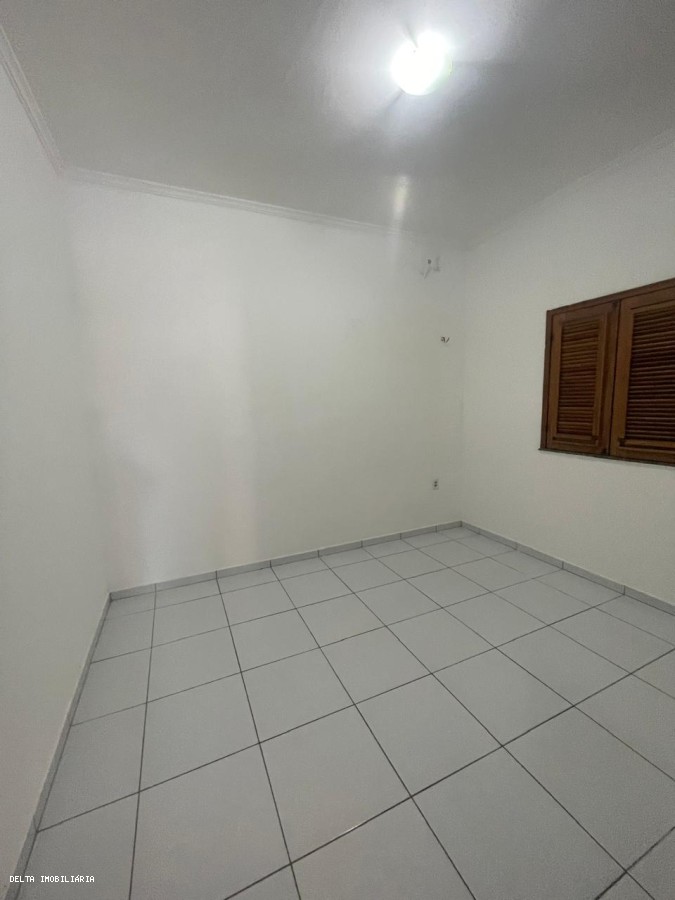 Casa para alugar com 3 quartos, 250m² - Foto 5